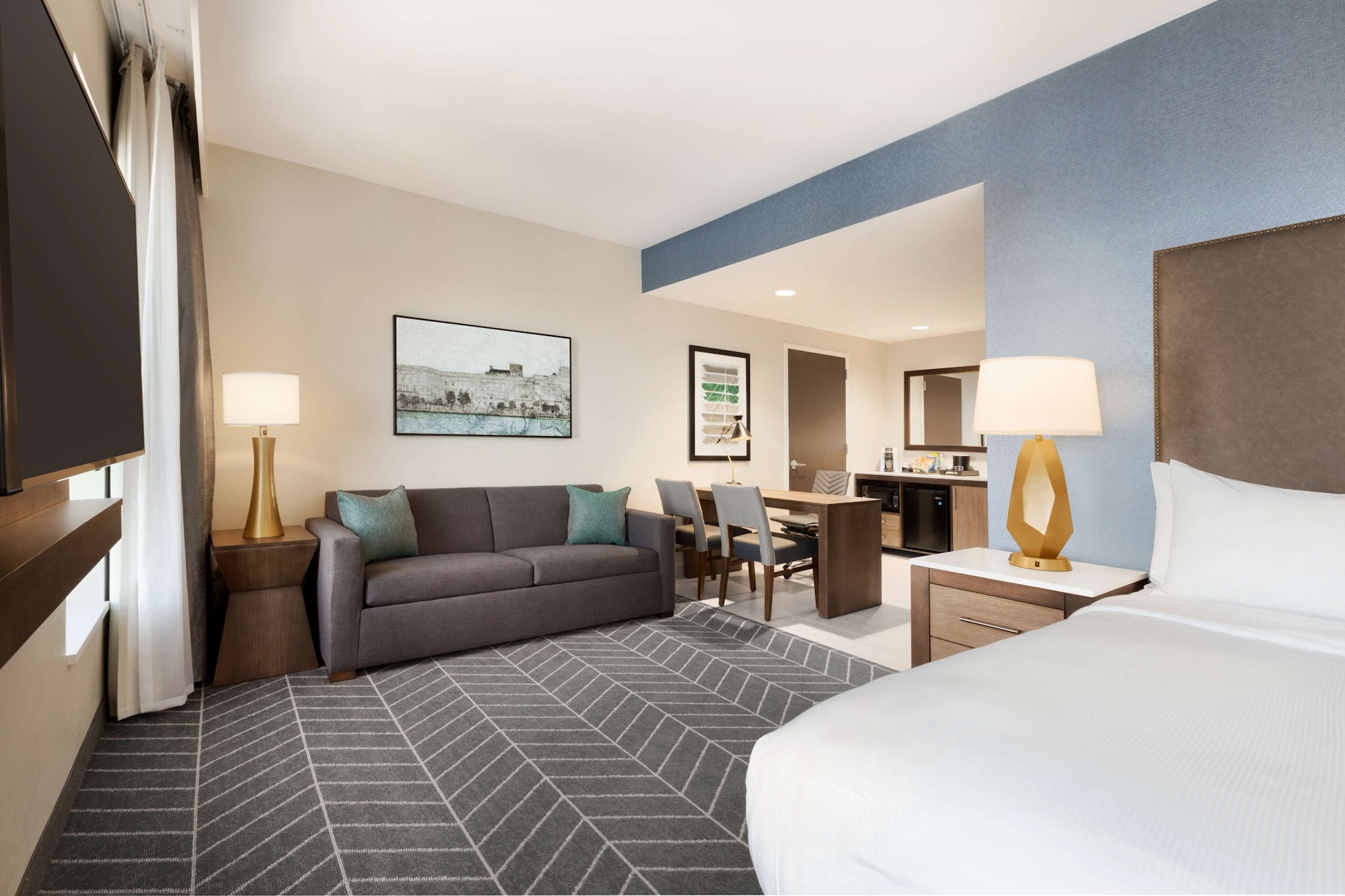 1 BEDROOM, STUDIO, SUITE, KING BED, RIVER VIEW