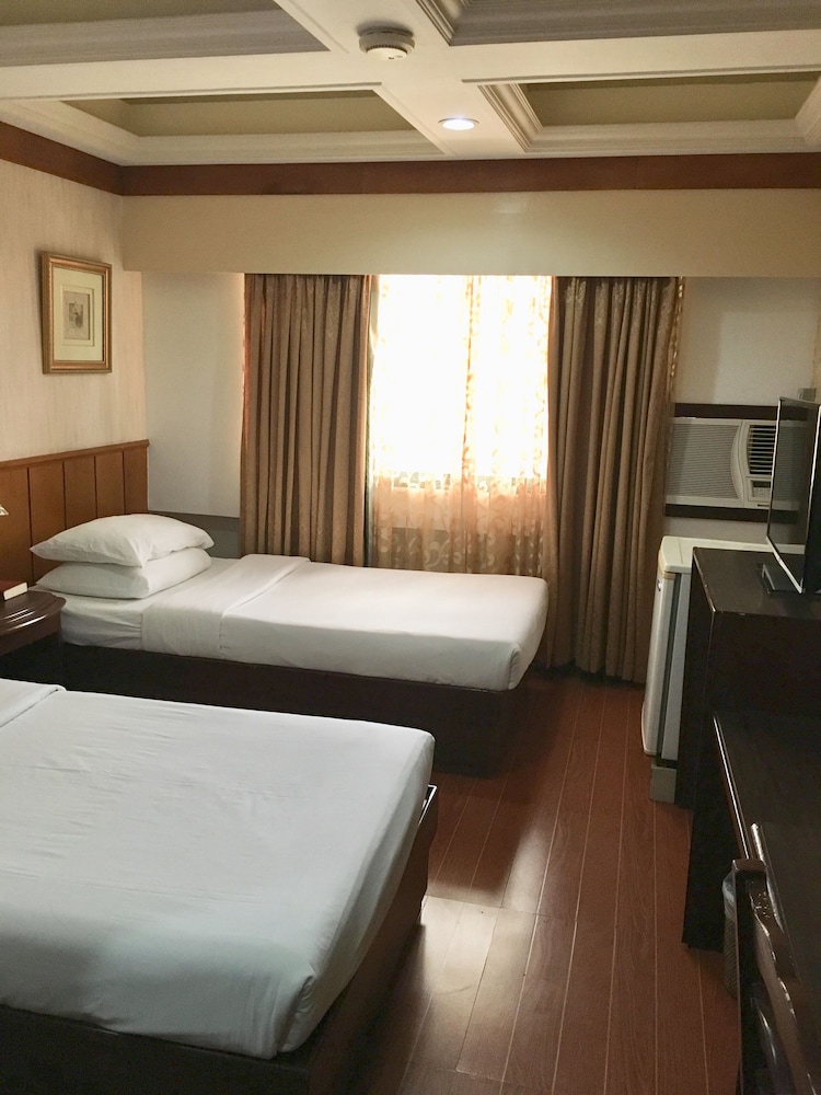 Wregent Plaza Hotel 19/55