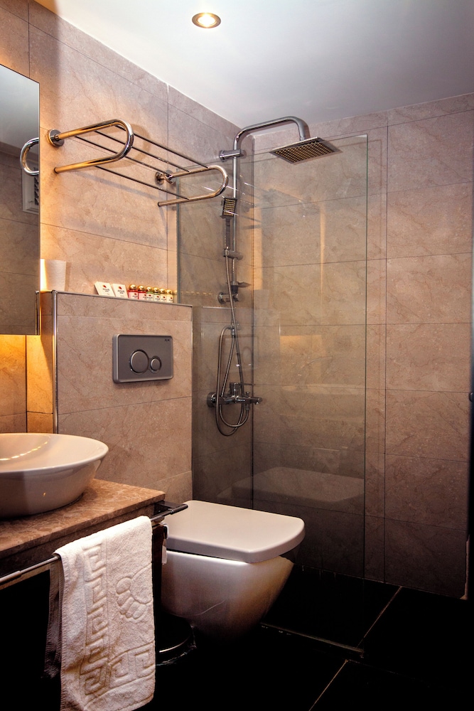 Anar Hotel 7/8