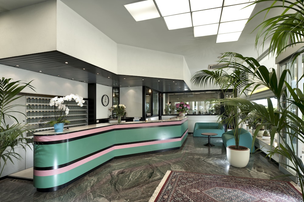 Hotel Cormoran 10/66