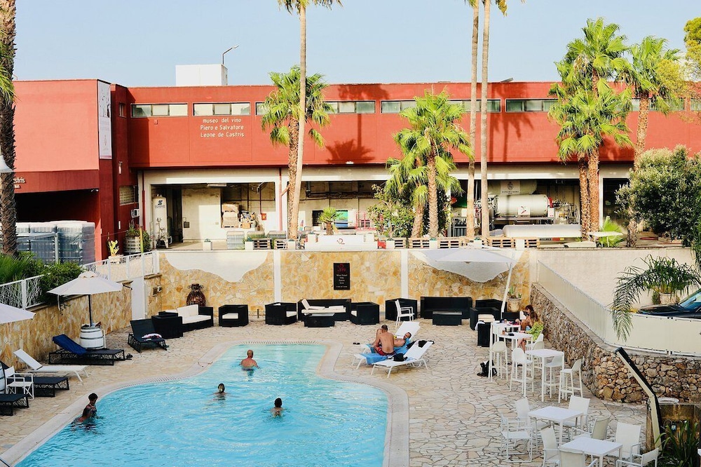 Villa Donna Lisa Wine Hotel 68/78