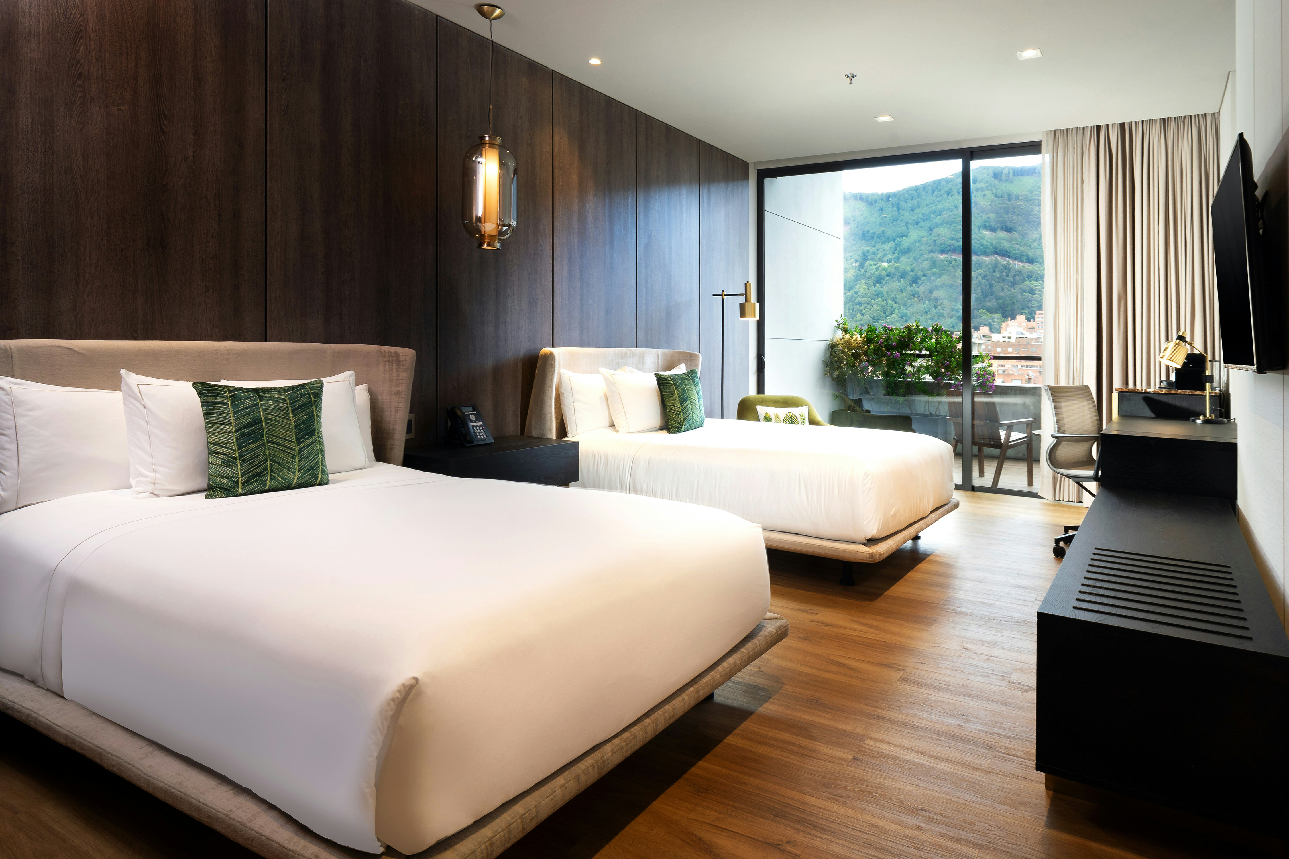 ROOM, 2 QUEEN BEDS, BALCONY