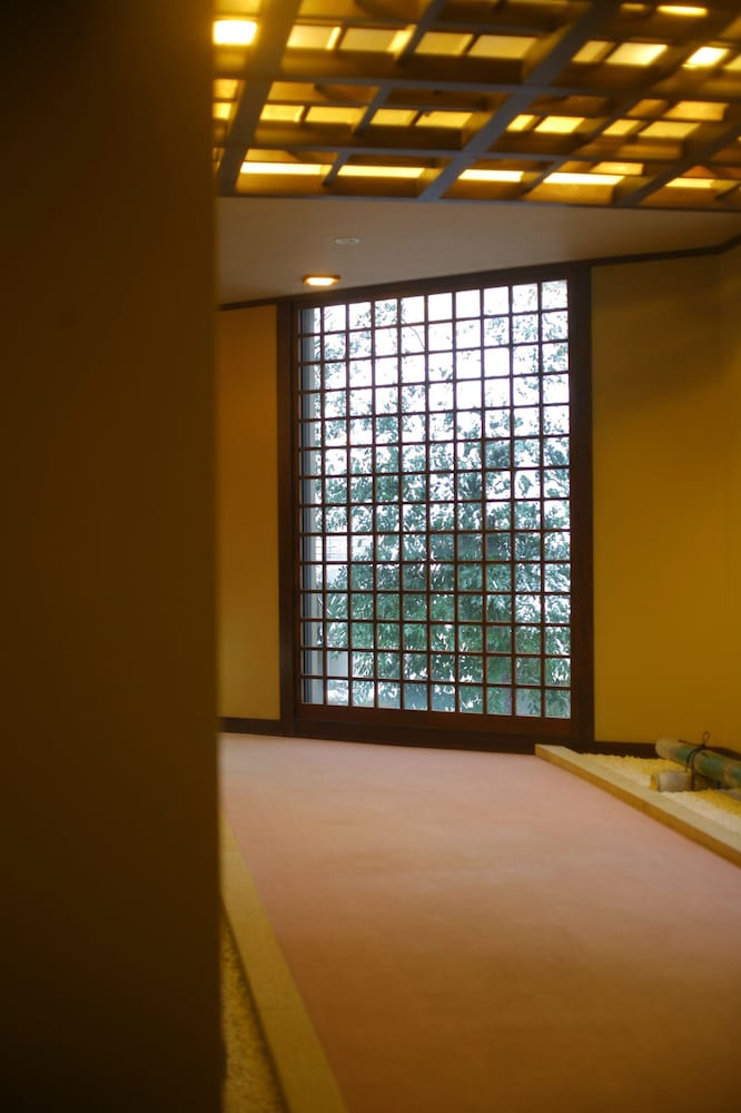 Yoshidaya Sannokaku in KAGA