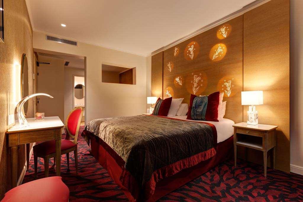 HOTEL MUGUET 27/50