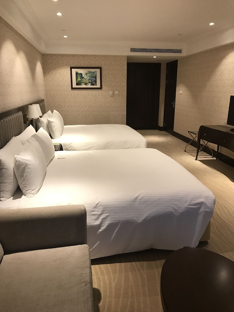 Evergreen Laurel Hotel Shanghai 17/59
