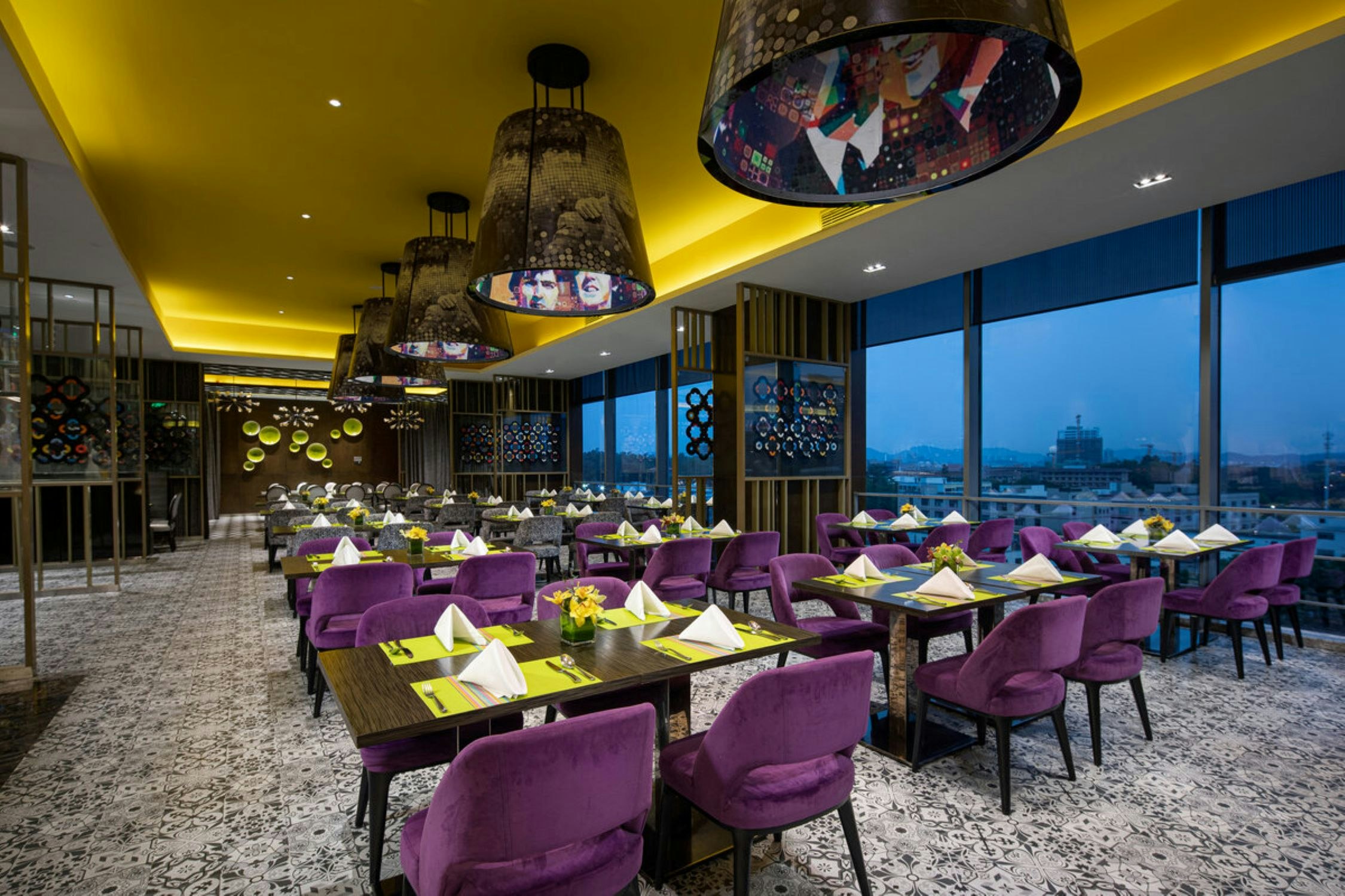 Hard Rock Hotel Shenzhen 90/94