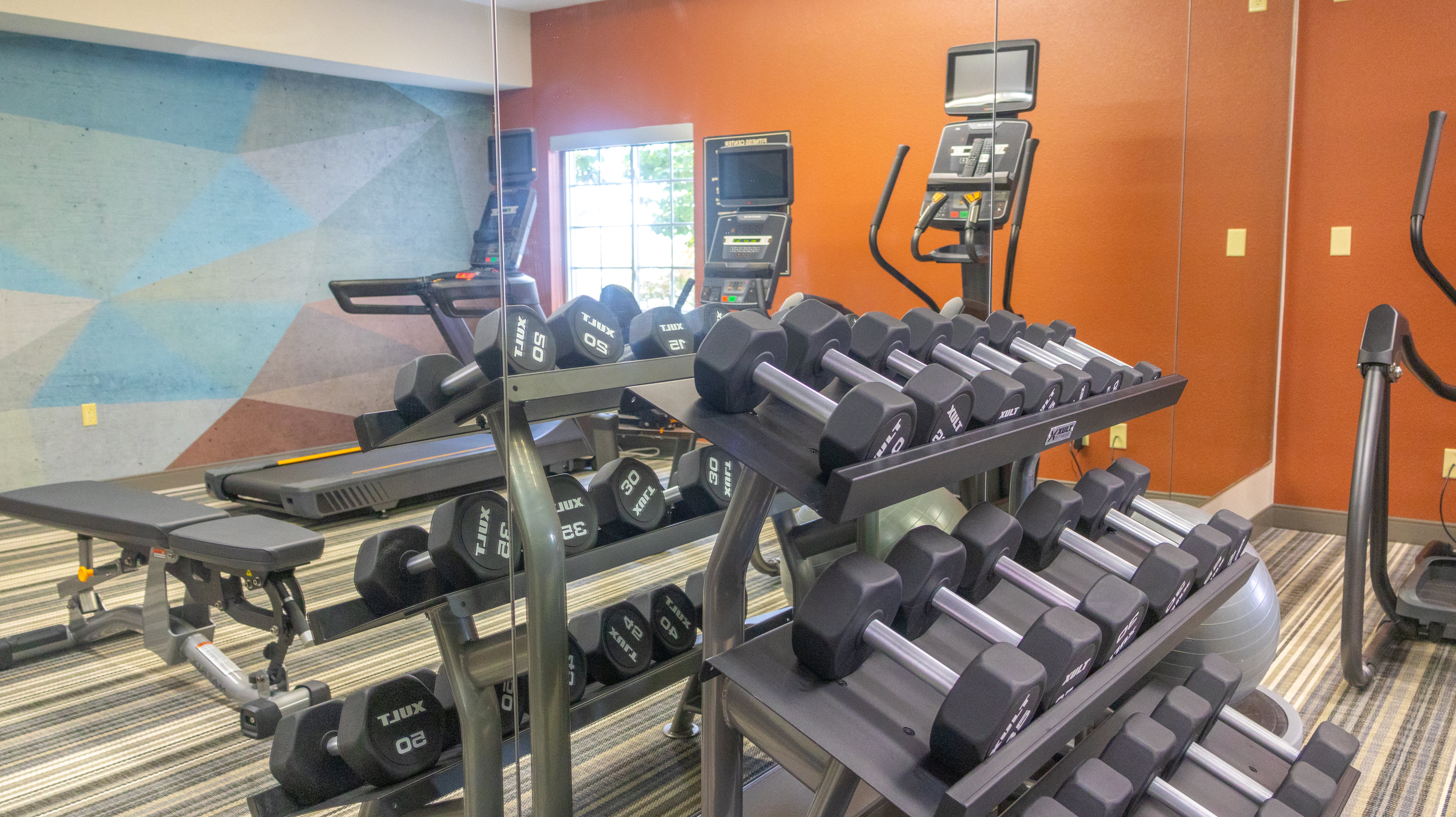 Candlewood Suites Peoria At Grand Prairie 28/50