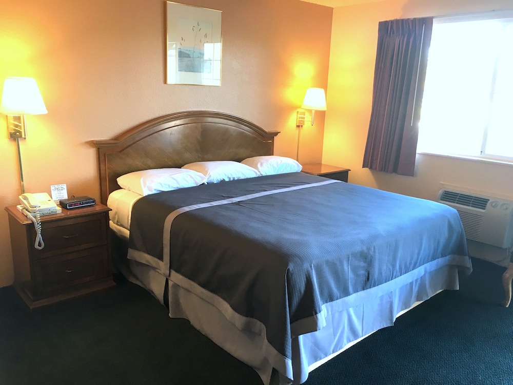 Royal Inn Eugene 11/24