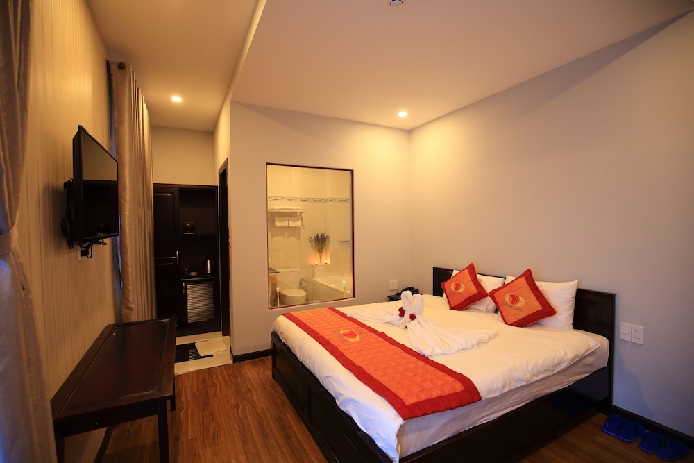 Gia Hoa Hotel 20/23