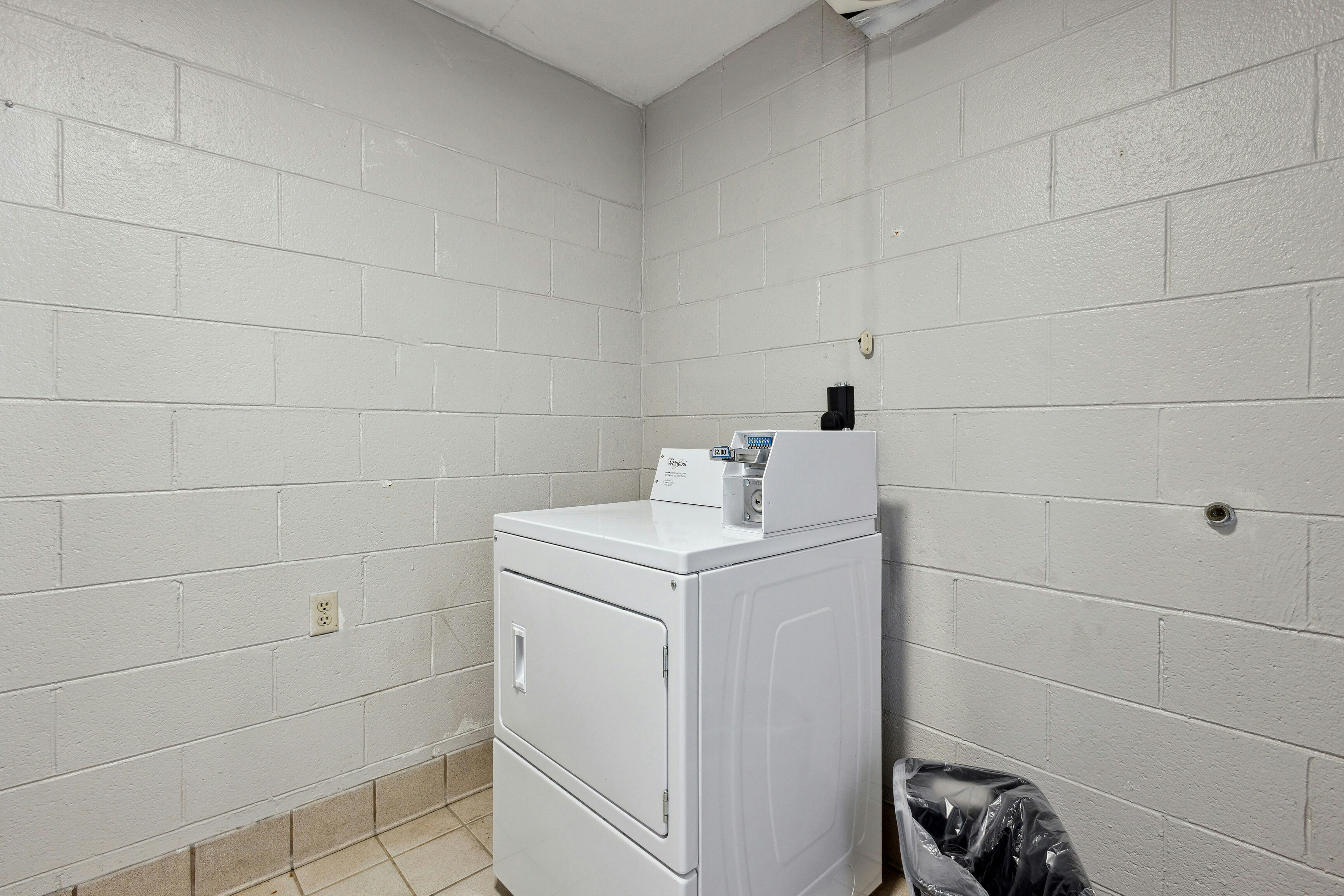 Relax inn by OYO Greeneville Near Hwy US-321 8/40