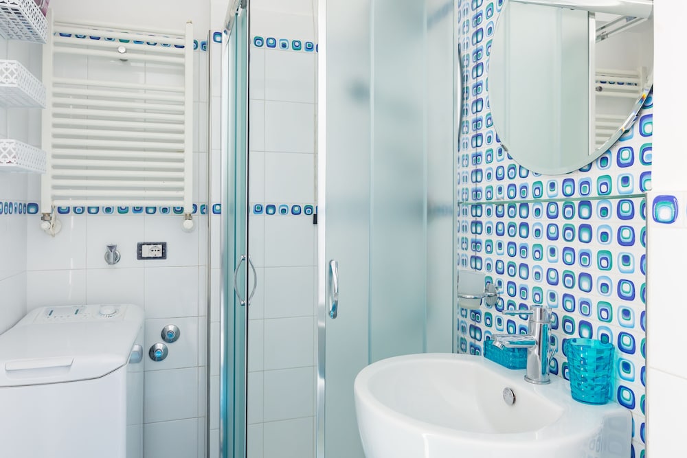 The Sistina Suite 35/46