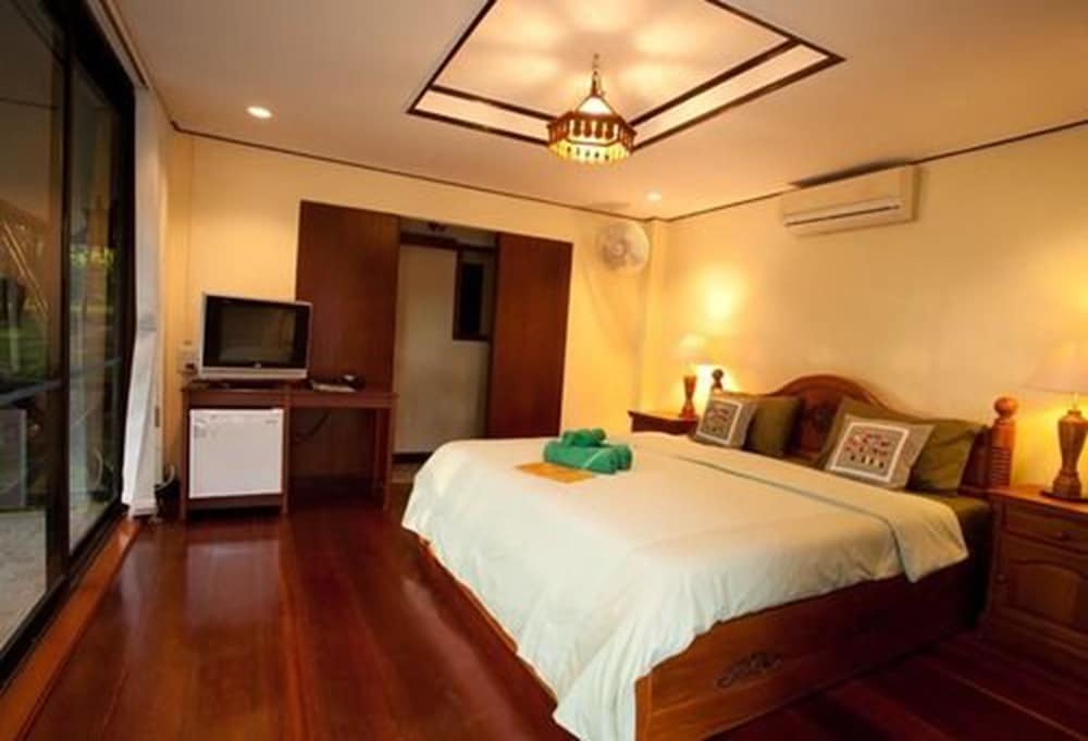 Koh Kood Beach Resort 11/49