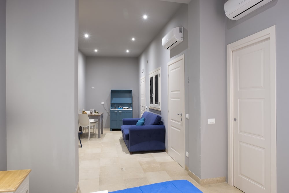 ZIBIBBO SUITES & ROOMS 24/76