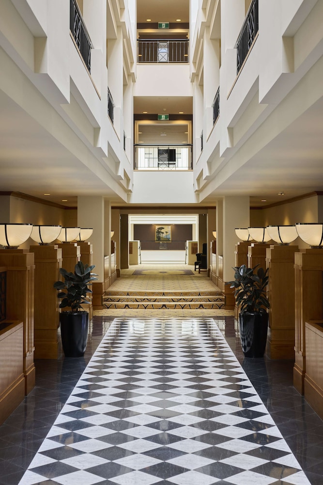 Hyatt Hotel Canberra 6/75
