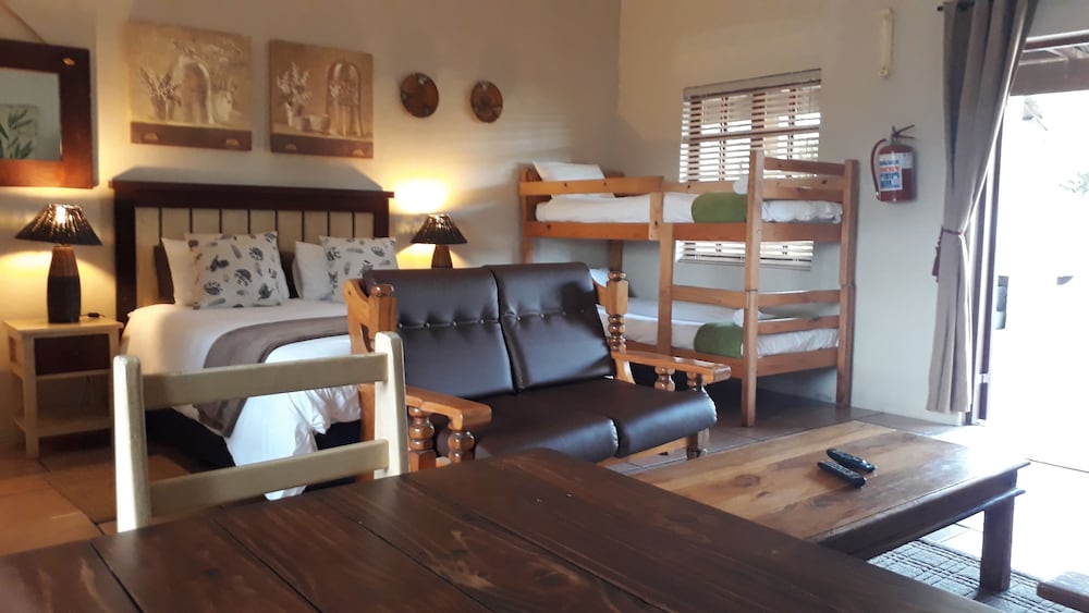 Gansbaai Town Lodge 17/26