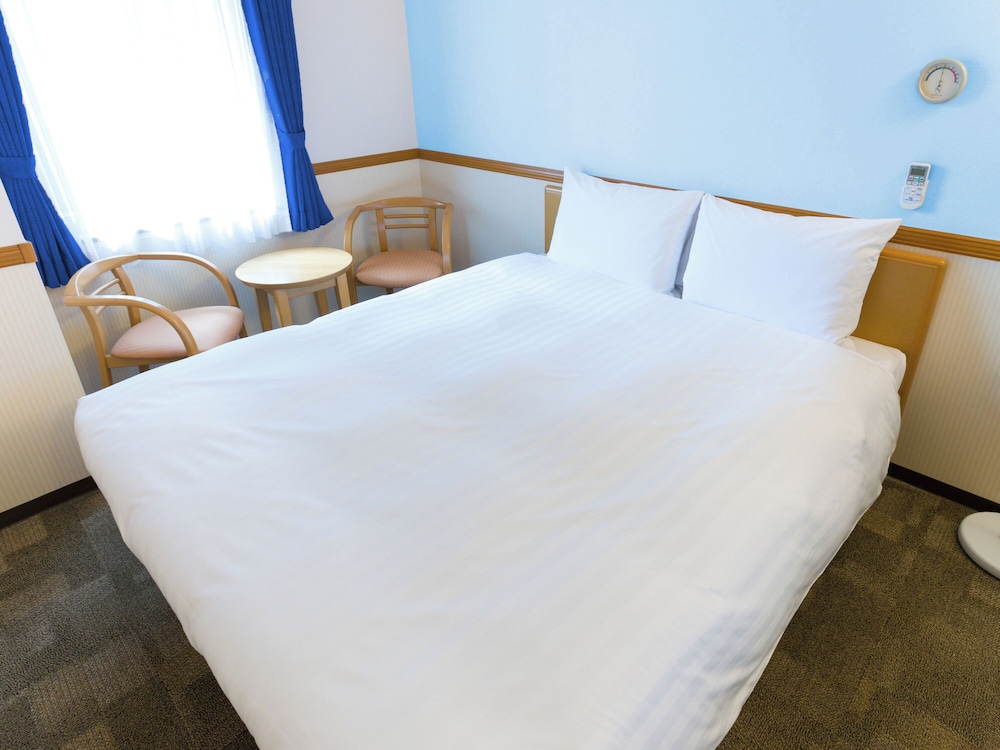 Standard, Double Bed, Electronic Cigarette Only, Smoking، Toyoko Inn Kokura-eki Shinkansen-guchi 2/3