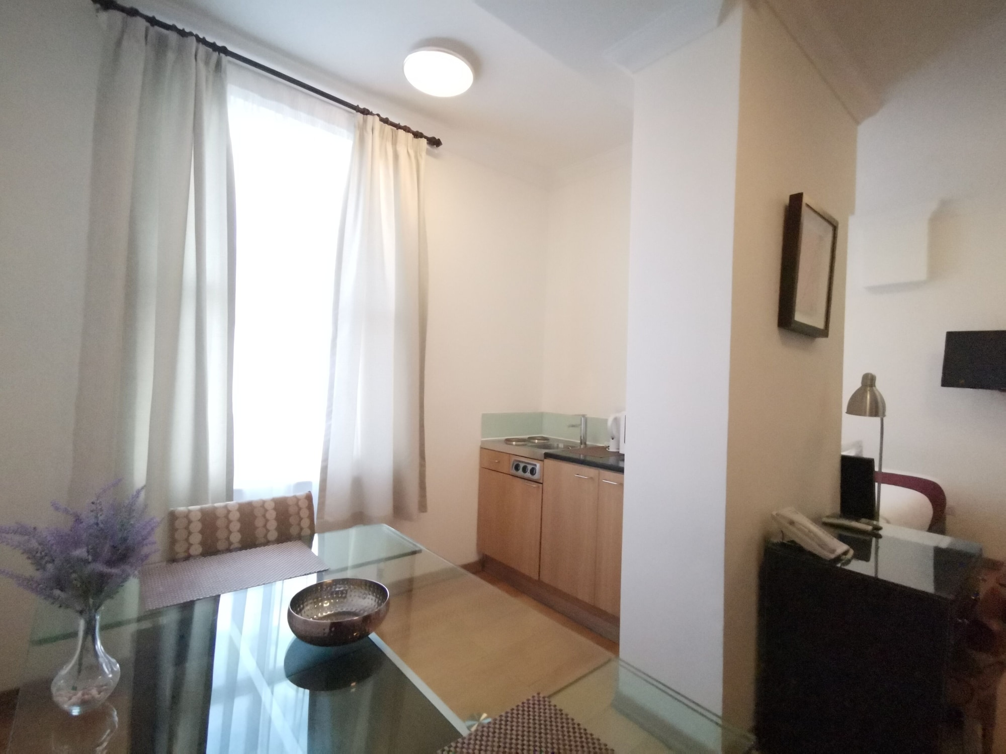 Luxury, Double Bed, The Royale Chulan Hyde Park 4/9