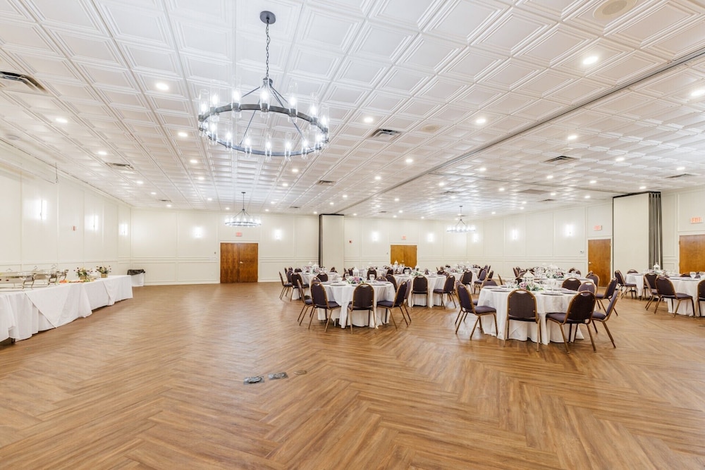 Merry Acres Inn 23/50