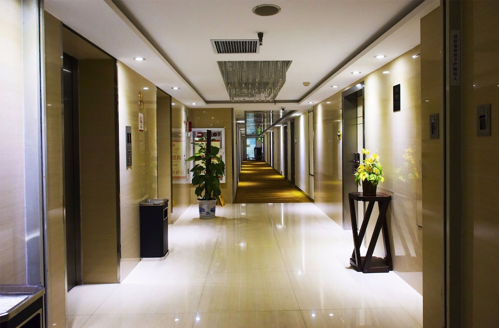 Kaiserdom Hotel Huayue 8/50