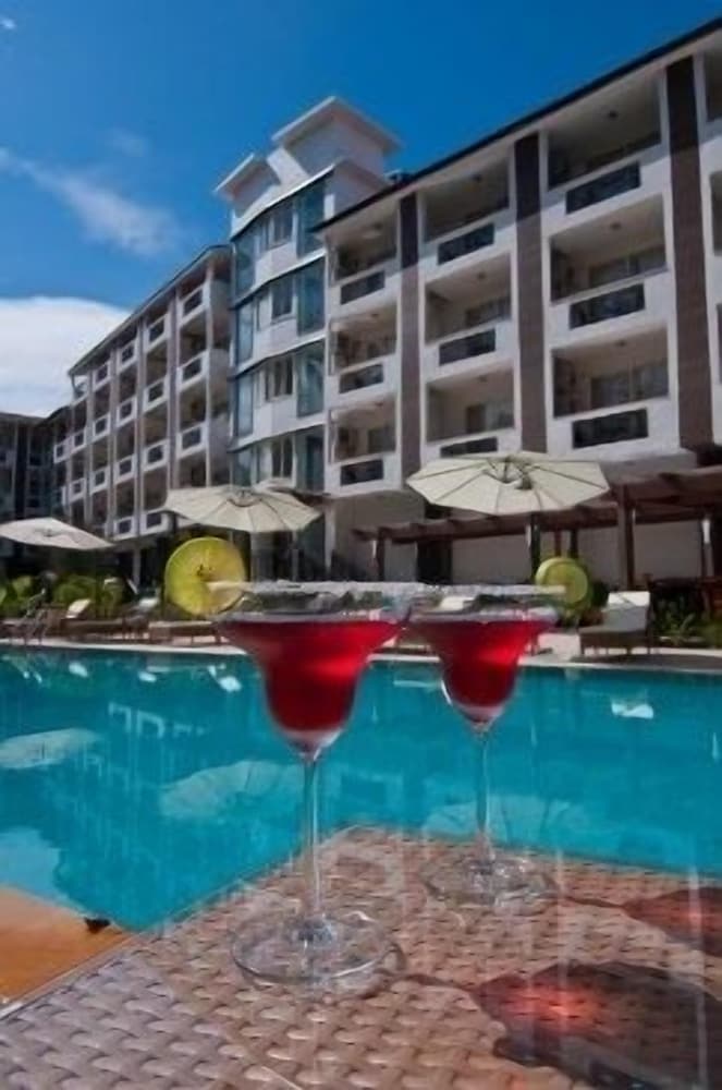 Ramada by Wyndham Goa Arpora photo5
