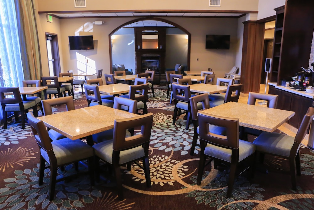 Staybridge Suites Silicon Valley Milpitas 56/77