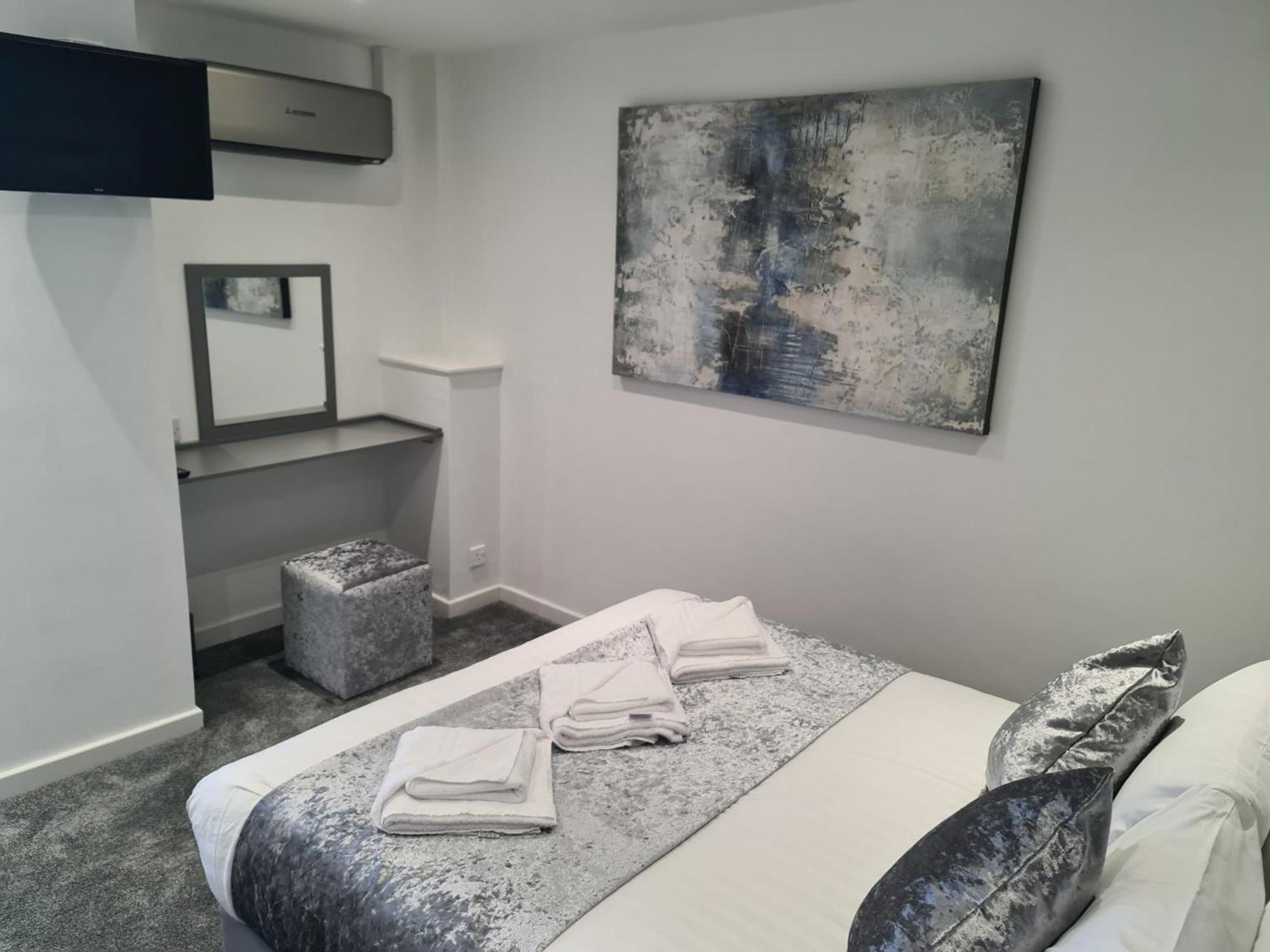 جناح بسرير كينج بإطلالة على البحر، The Royal Seabank Hotel 2/3