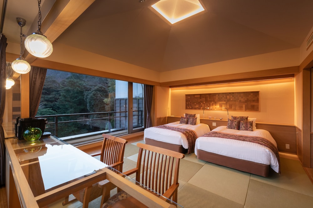 Hakone Kamon 4/41