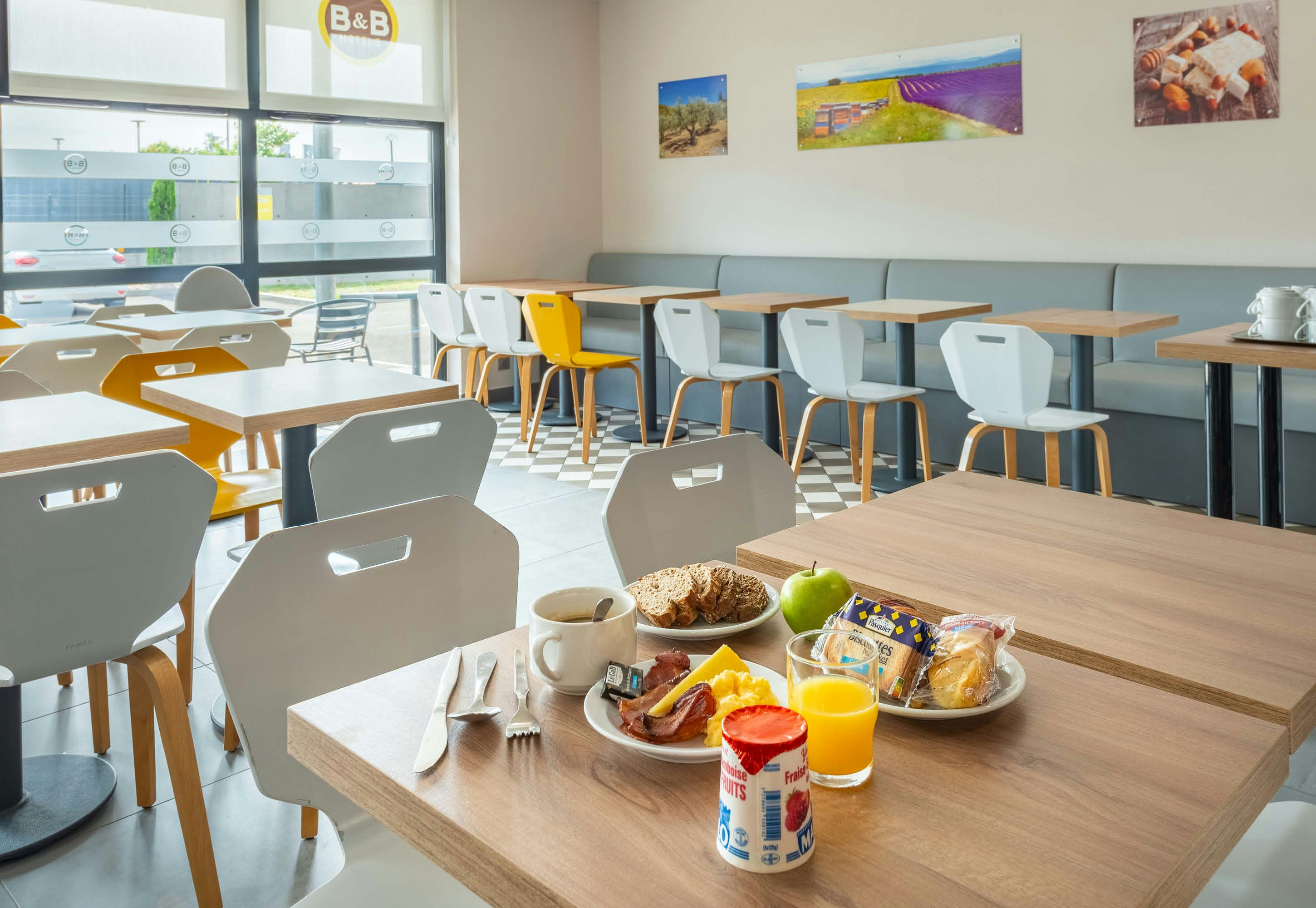 B And B Hotel Montelimar Sud 27/38
