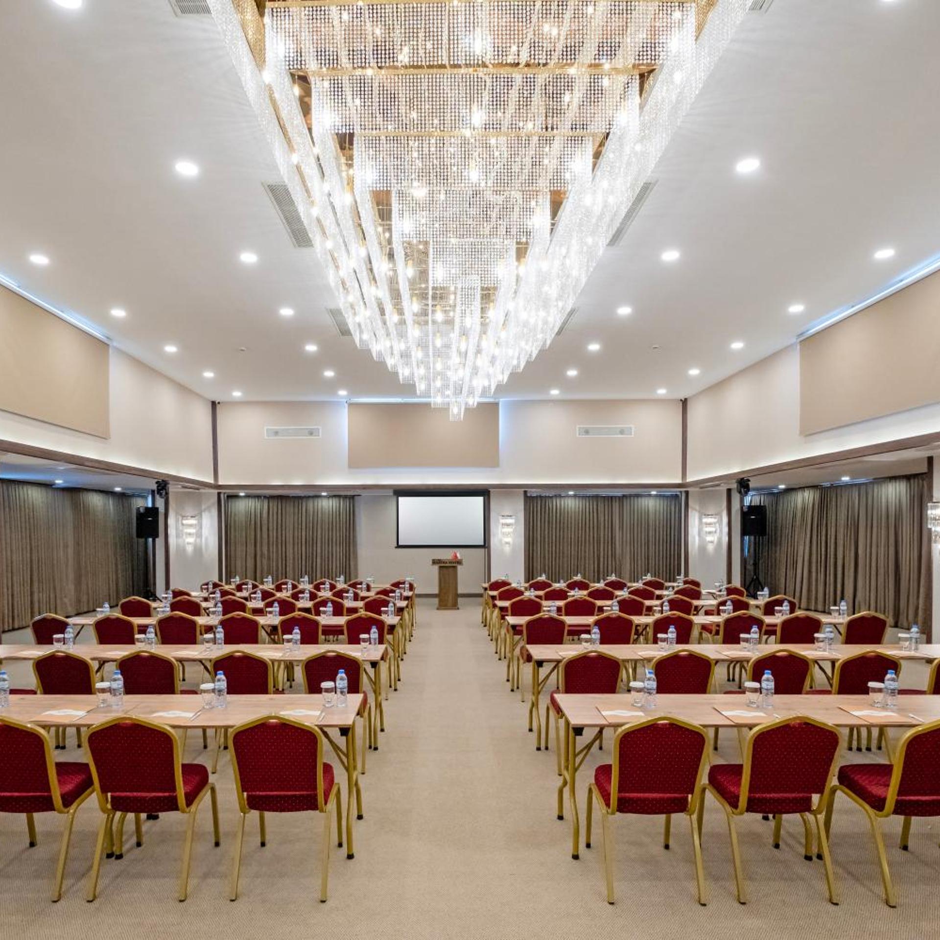 Park Dedeman Mersin Marina 40/50