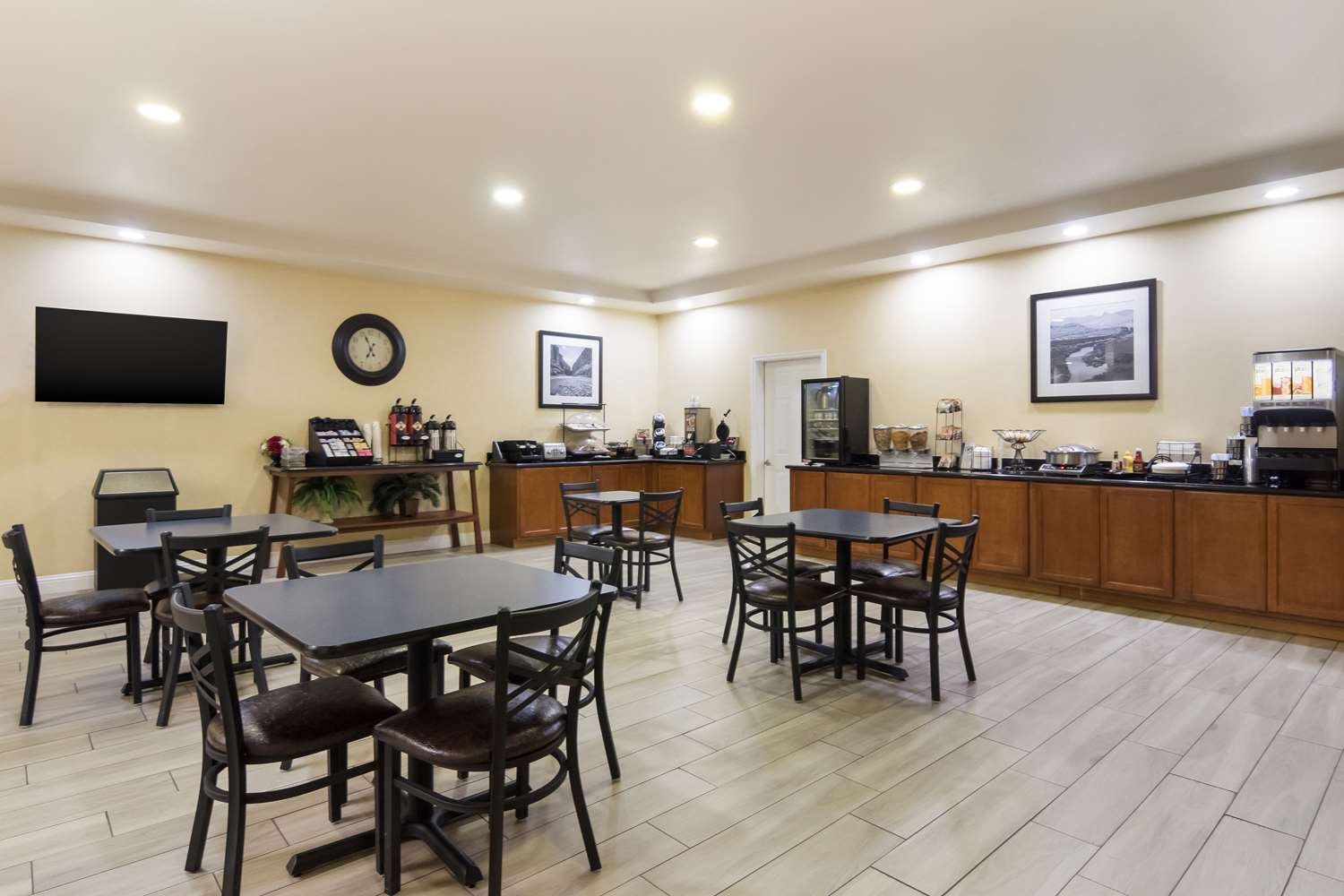Best Western Comanche Inn 27/38
