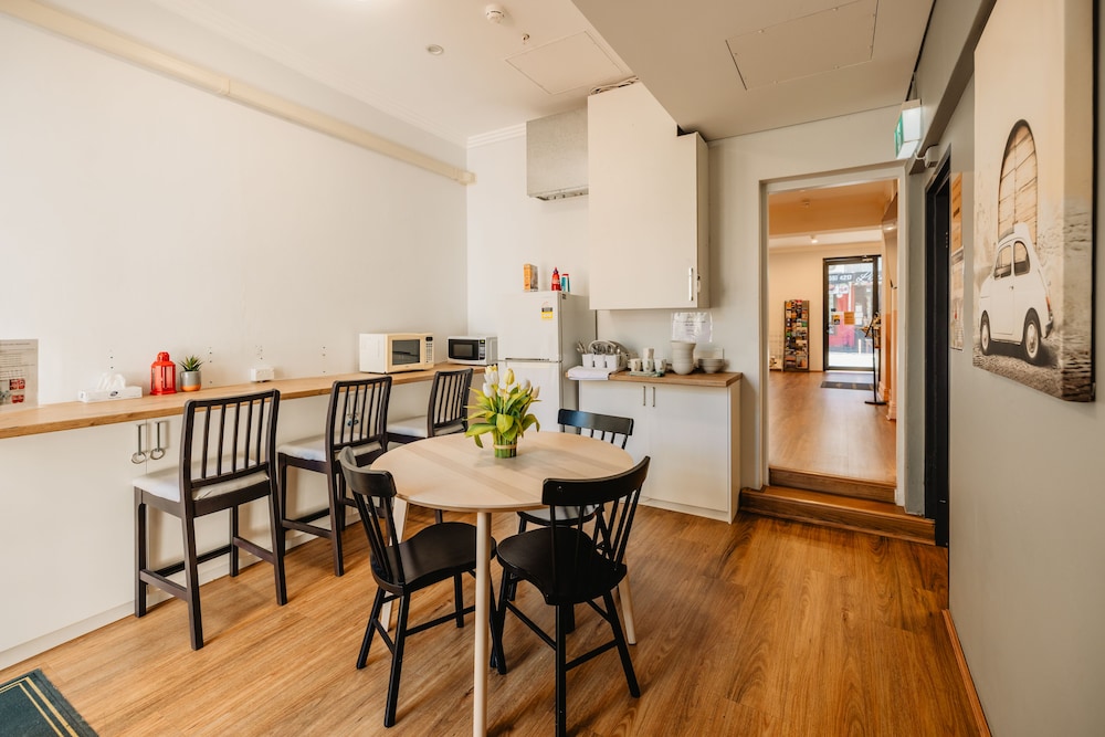 Newtown Cozystays 47/60