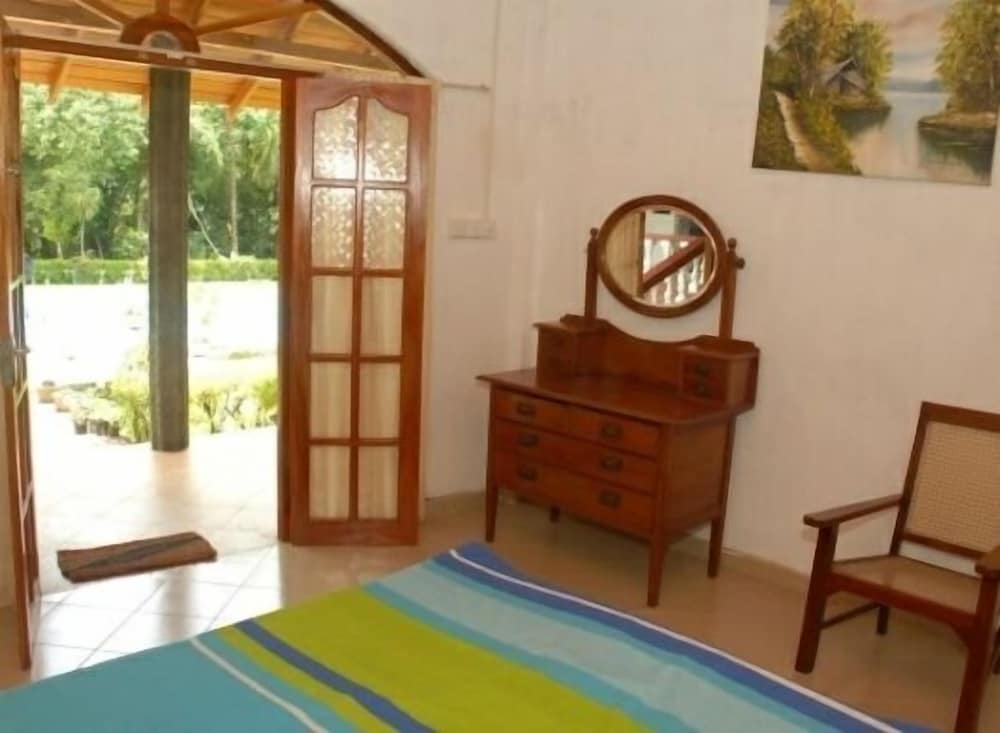The Bungalow At Pantiya Estate 5/19