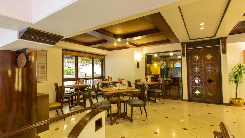 Ramee Guestline Dadar 54/71