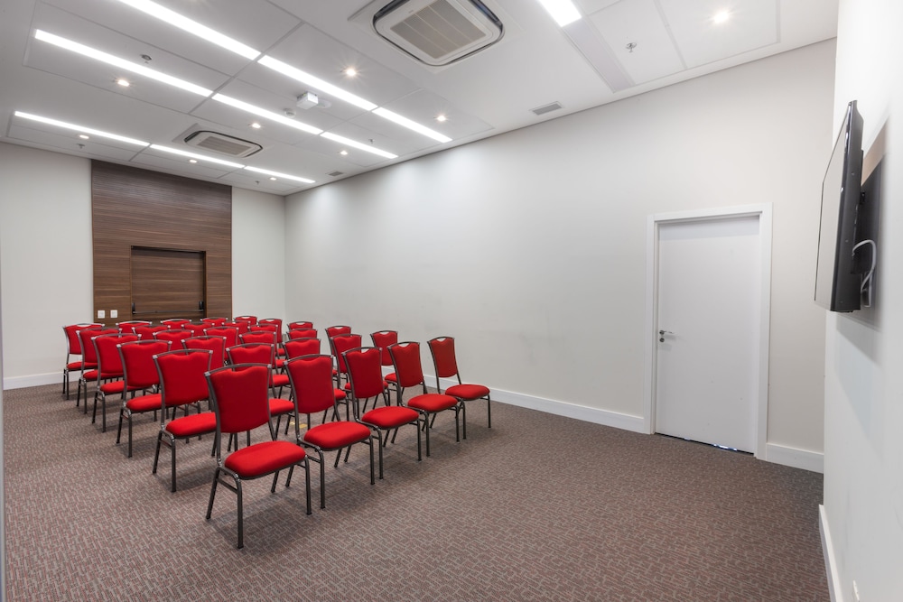 Ramada by Wyndham Campinas Viracopos 53/60