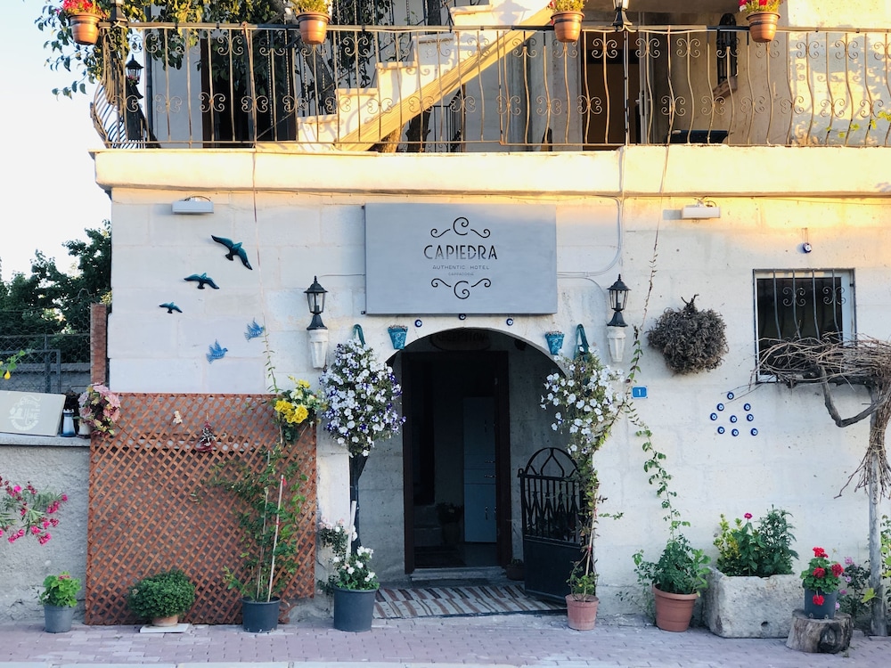 Capiedra Hotel 1/47