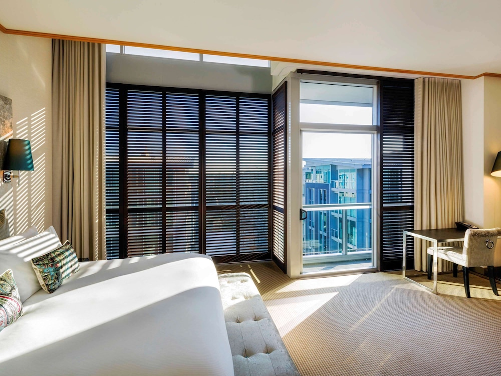 Sofitel Auckland Viaduct Harbour 40/79