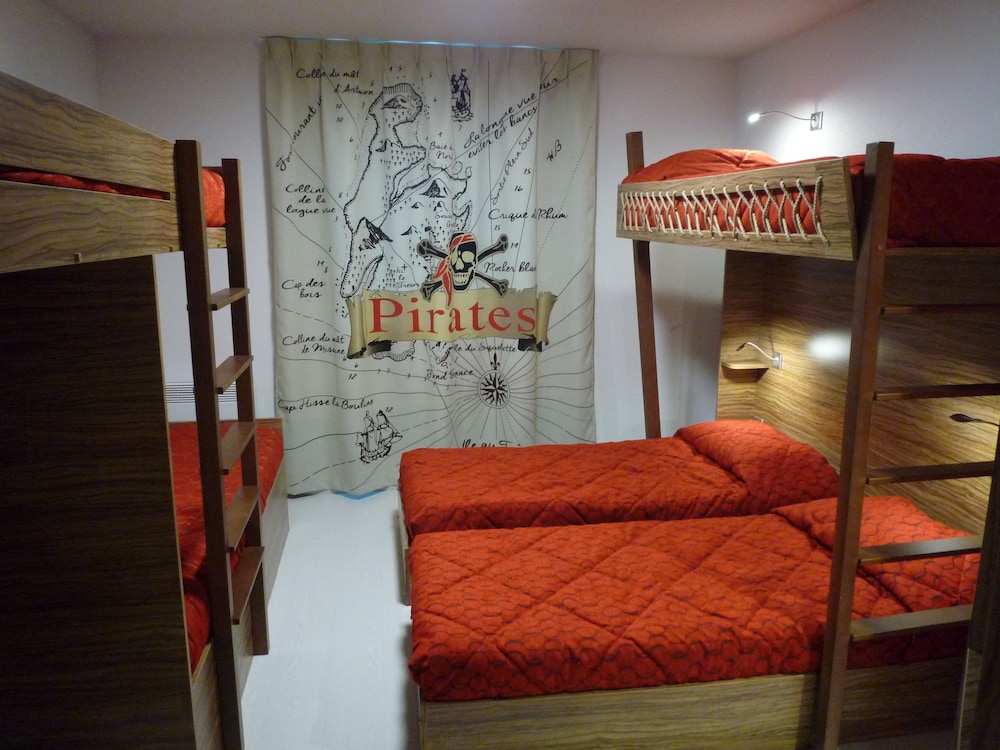 Hotel Du Parc Pirates 11/45
