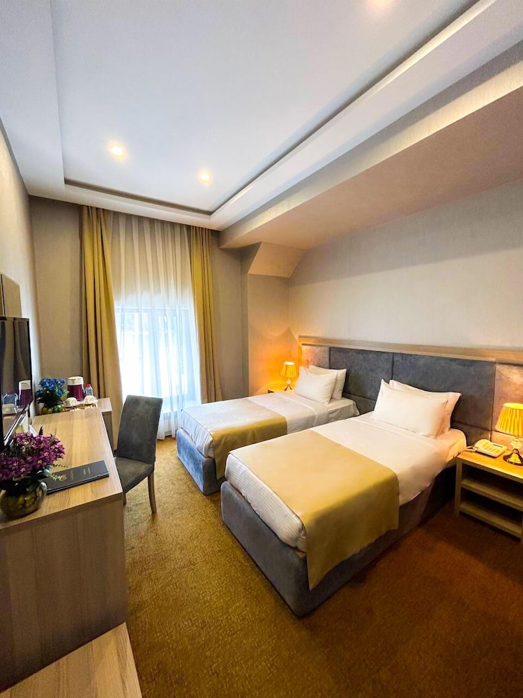 Grand Midway Hotel Baku 15/55