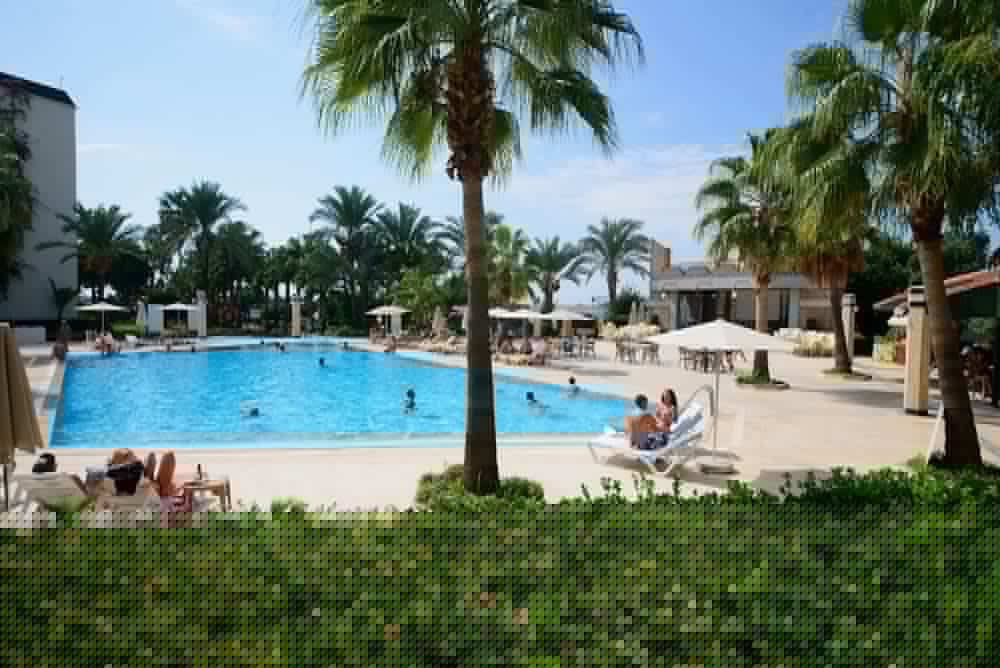 MC Beach Resort Hotel 8/53