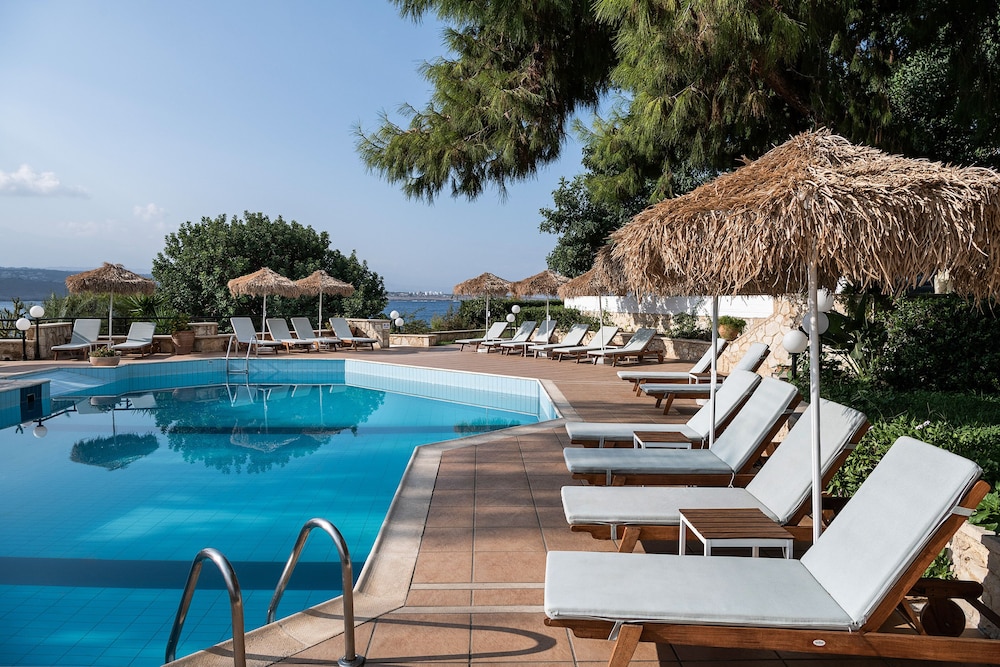 Alianthos Suites 42/50