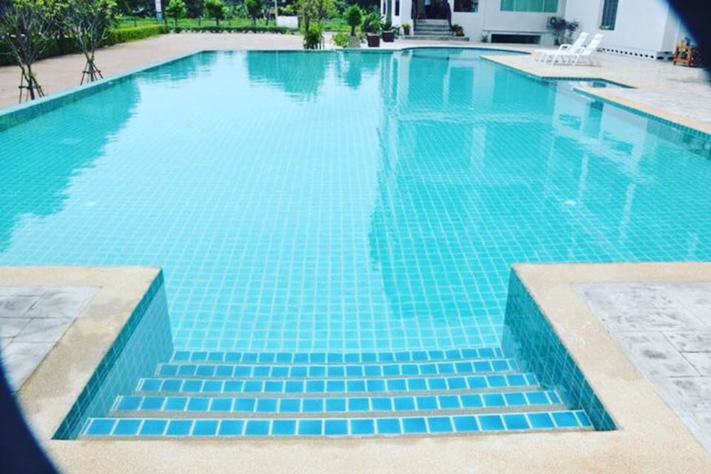 Southgate Residence Hotel 20/30