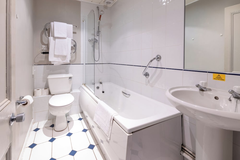 Standard, Single, Twin Beds, Colwall Park Hotel 5/6