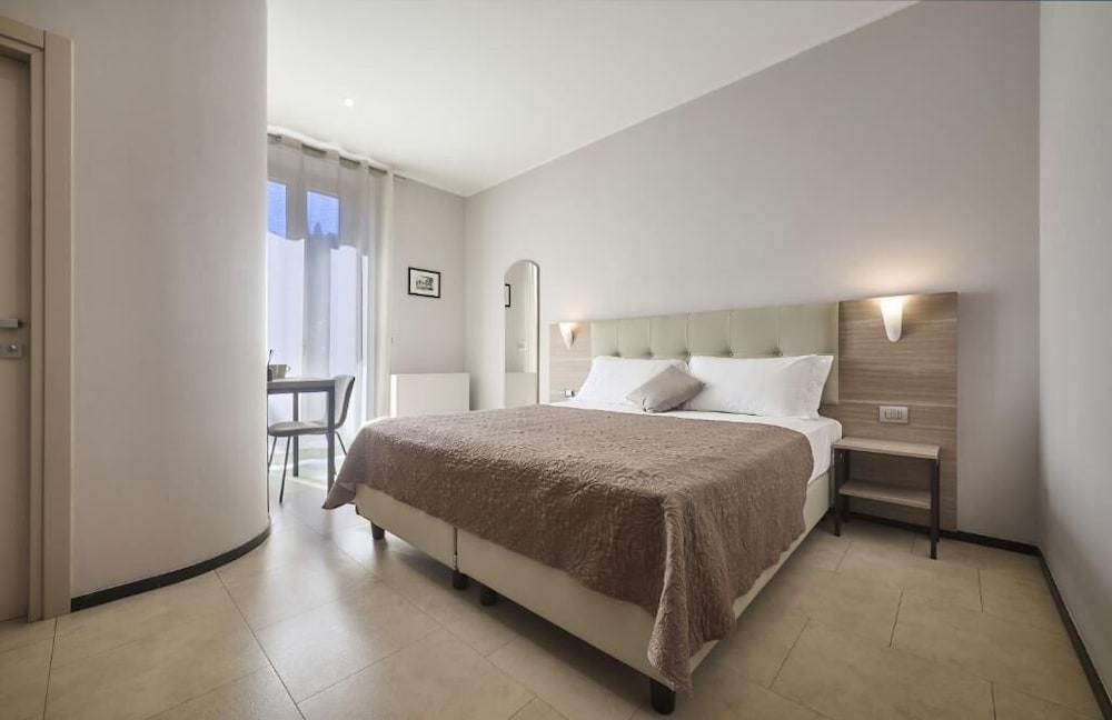 Hotel Don Ferrante 12/50