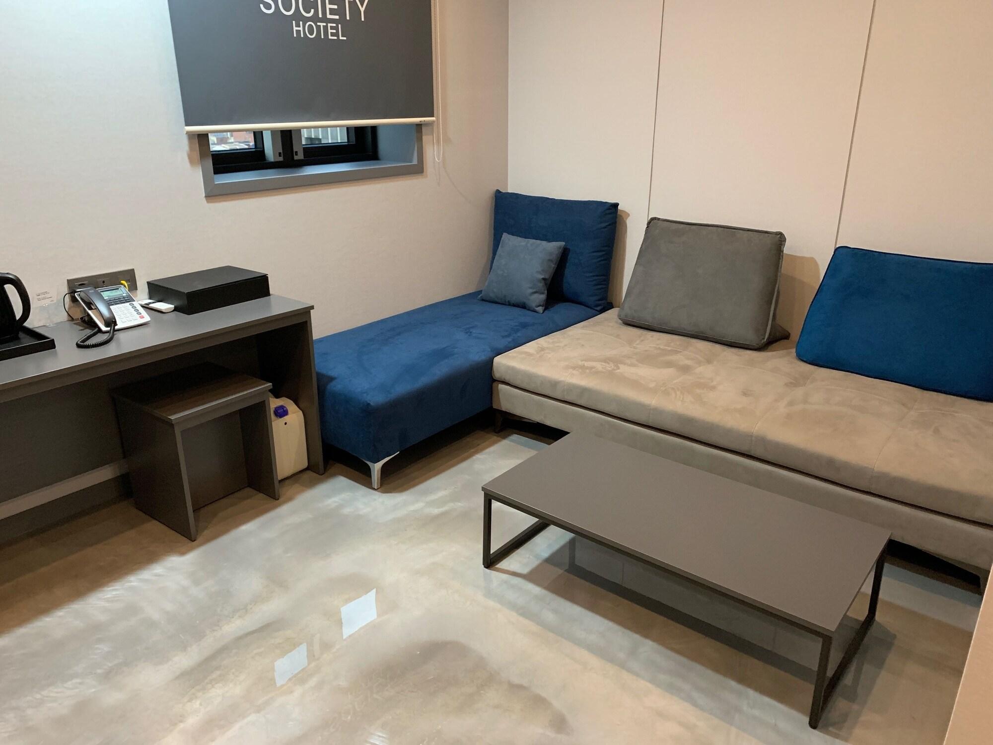 Hotel Society 39/54