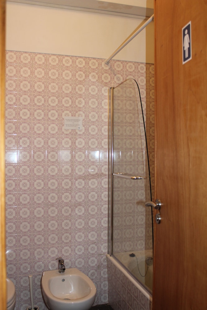 Tripgeo Guesthouse 27/27