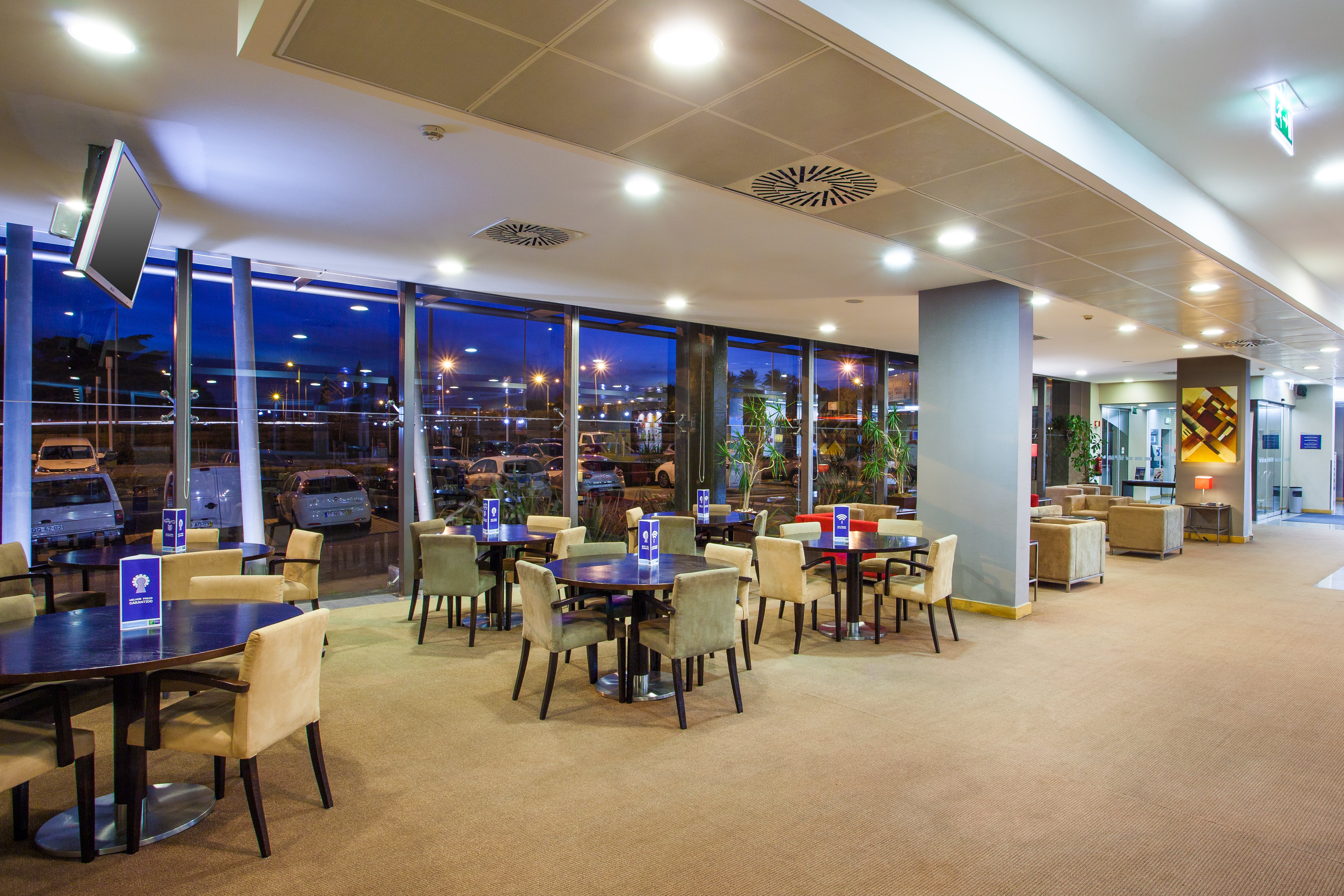 HOLIDAY INN EXPRESS LISBON-OEIRAS 29/40