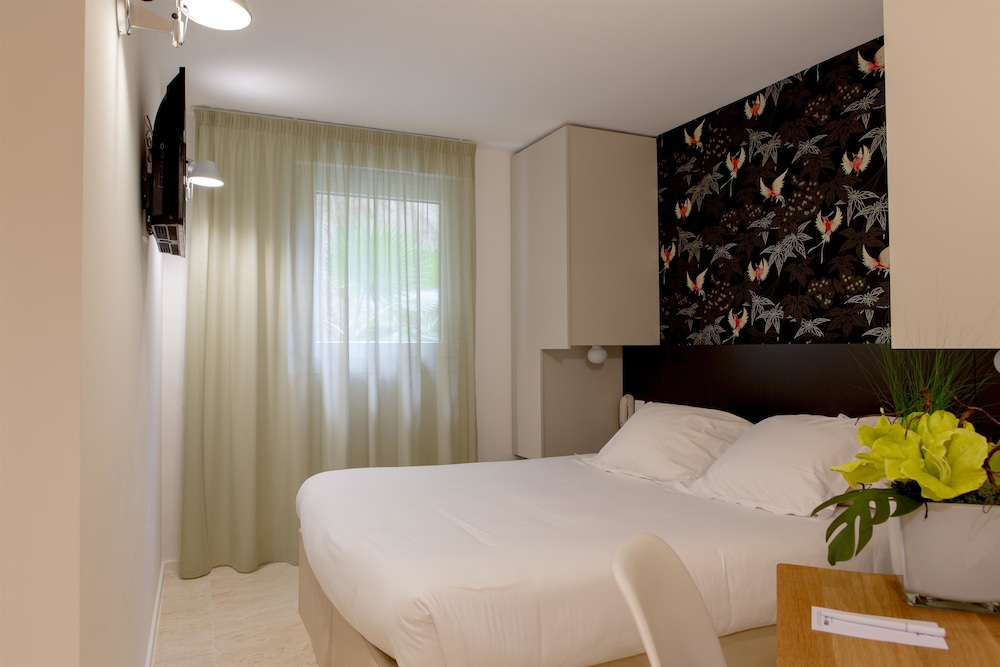 Hotel Alcyon 26/41