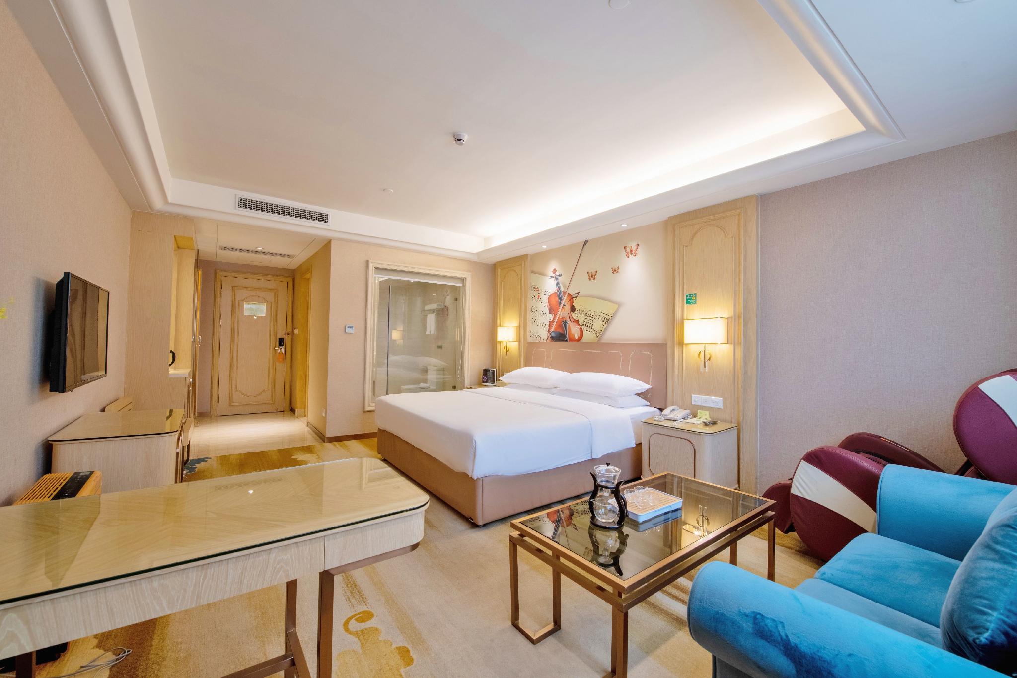 Vienna Hotel (Shenzhen Buji Metro Station) 19/37