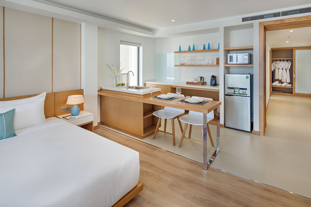 TMS Hotel Da Nang Beach 27/68