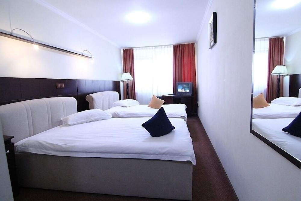 Hotel Helin Aeroport 4/25